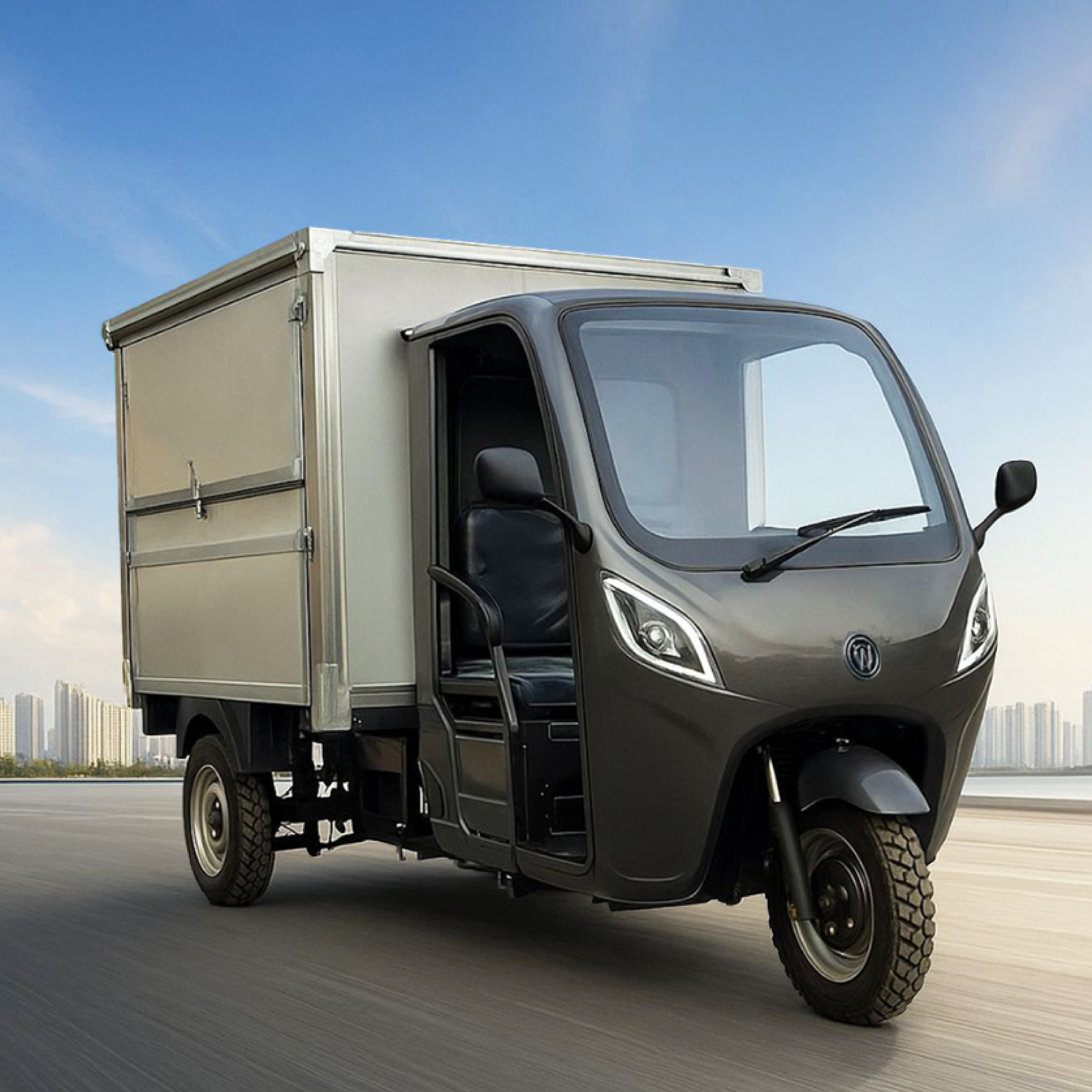 Mengangkut 750 Baki Makanan dalam Satu Kali Perjalanan