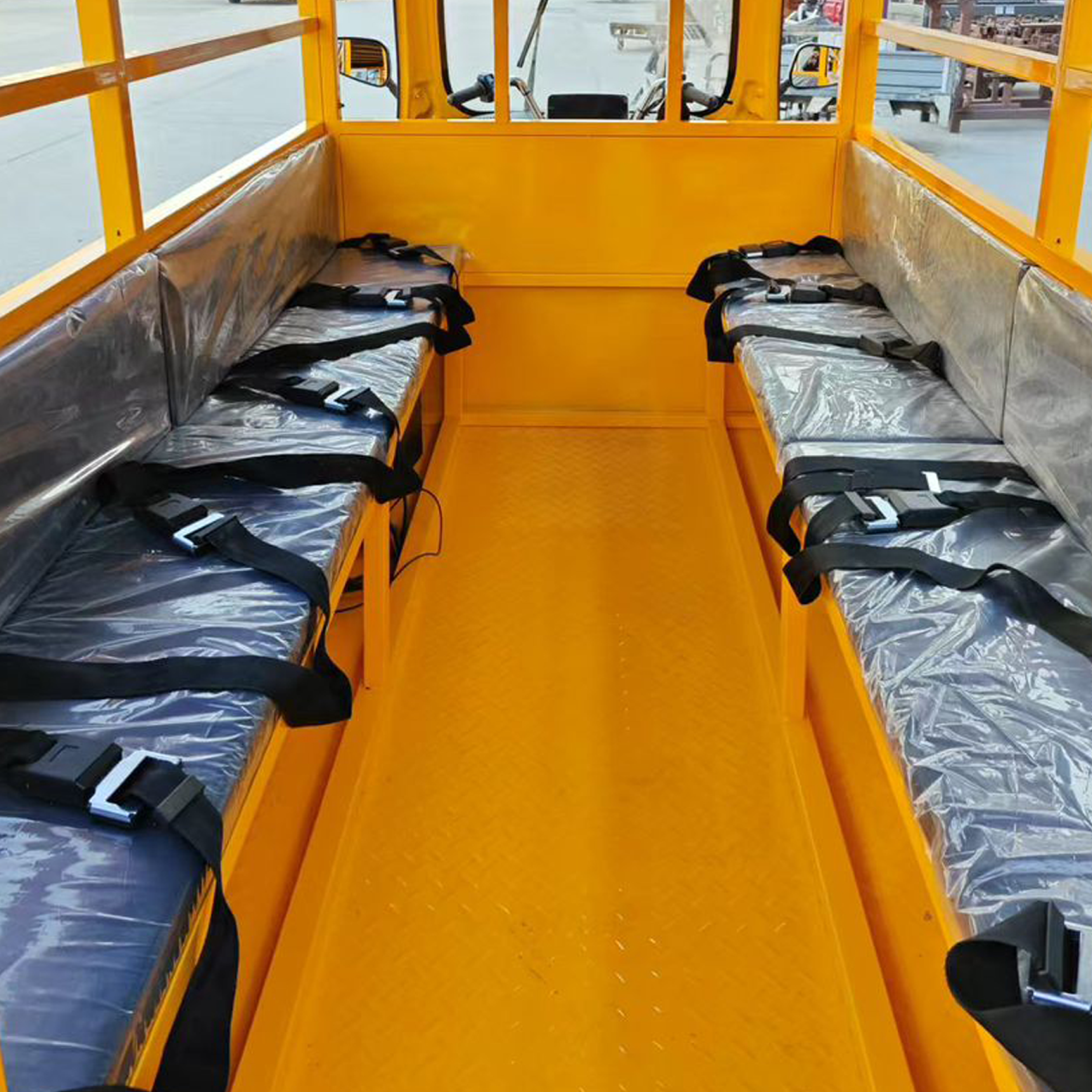 Dapat Mengangkut 10-12 Penumpang (Anak-Anak)