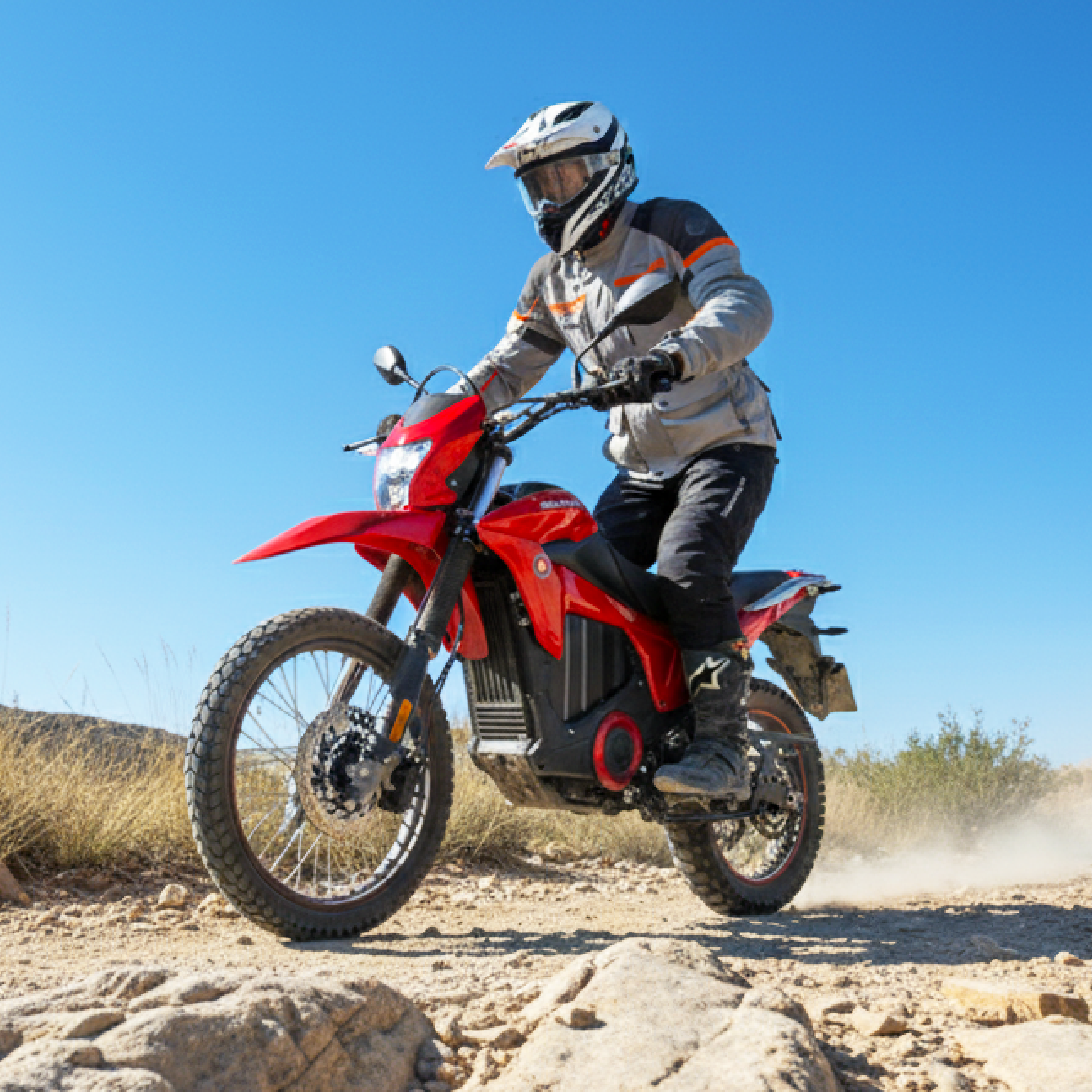 Body ramping, kontrol mudah, & posisi riding nyaman